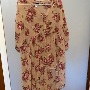 Torrid floral hi-low blouse